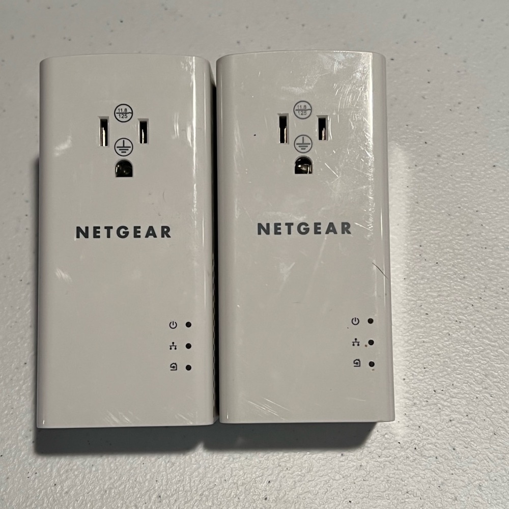 NETGEAR - Powerline 1000 Network Extender - White - Picture 4 of 4
